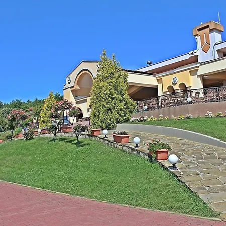 Duni Village リゾート 4*